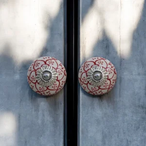 Red white geometric ceramic knobs