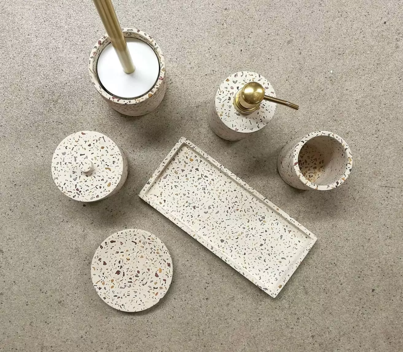 The Concrete Terrazzo Set