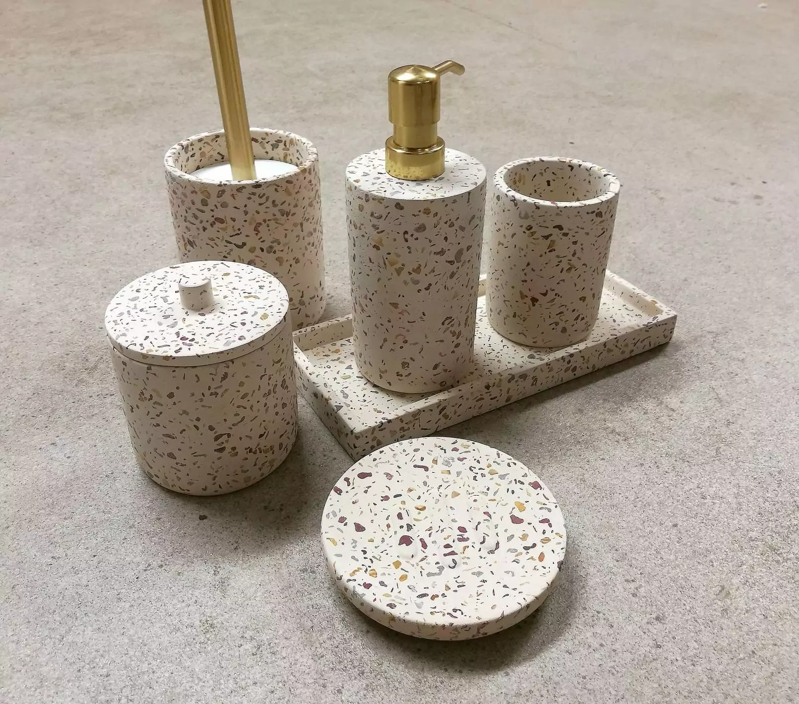 The Concrete Terrazzo Set