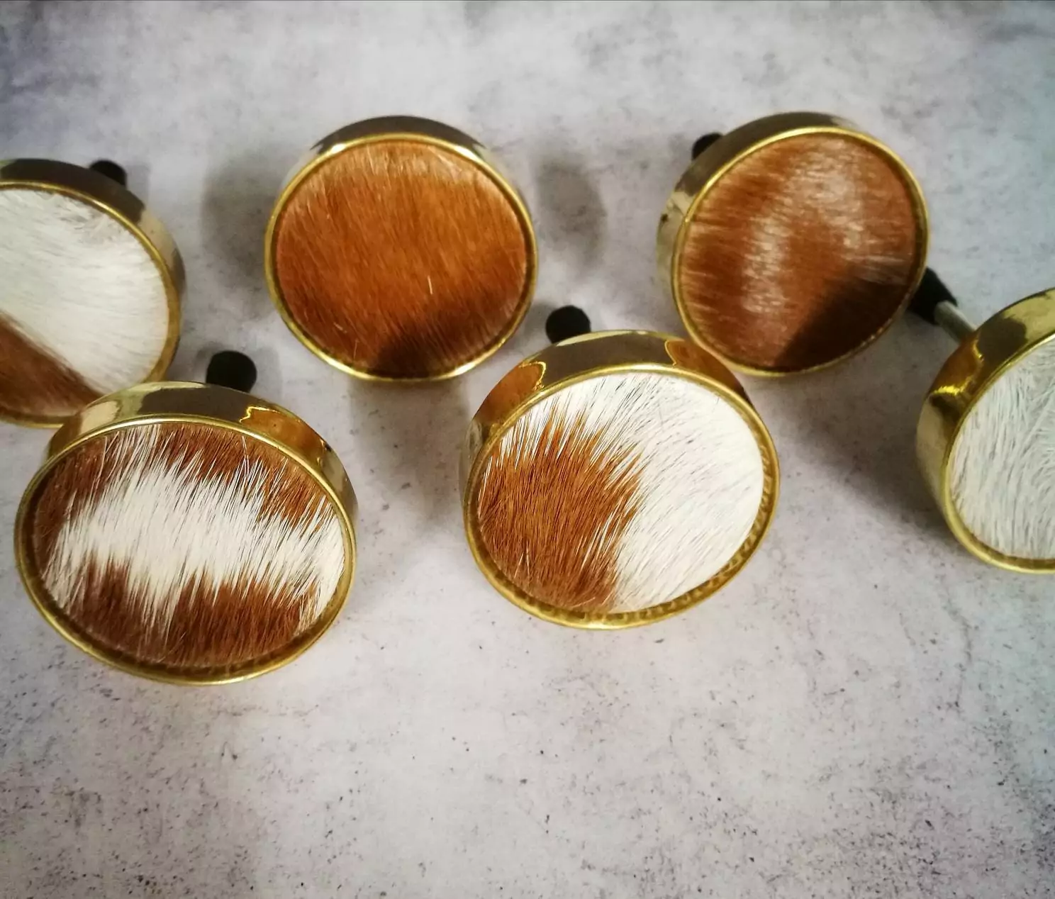The Horse Hair Knob