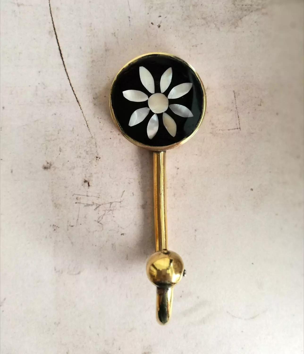 The Pearl Flower Hook
