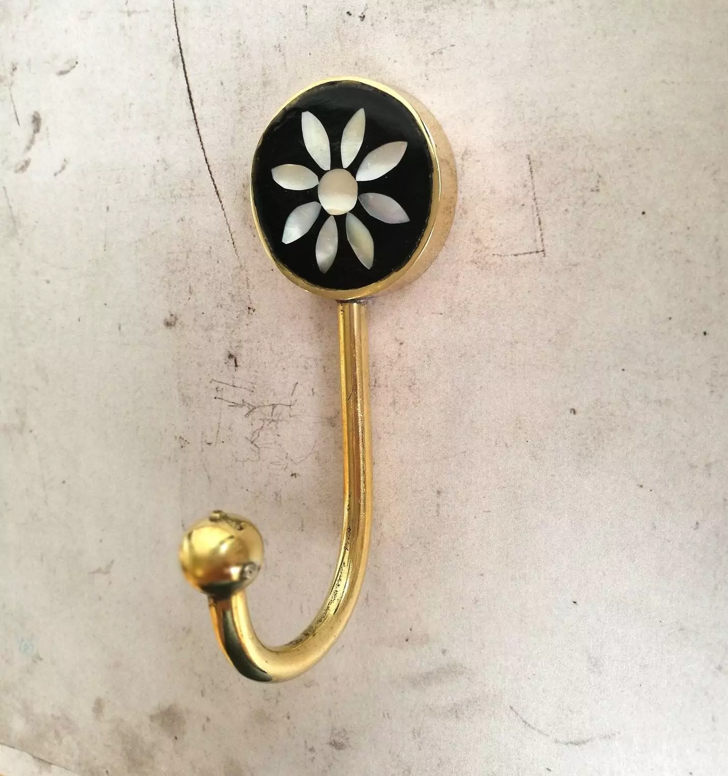 The Pearl Flower Hook