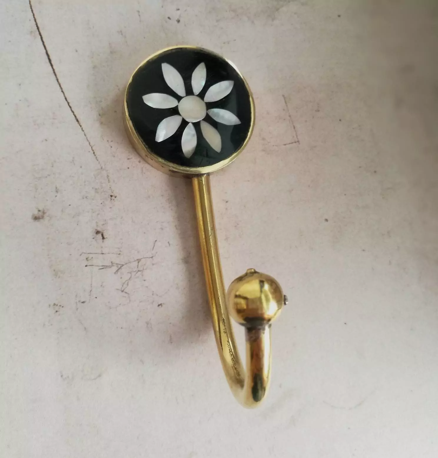 The Pearl Flower Hook