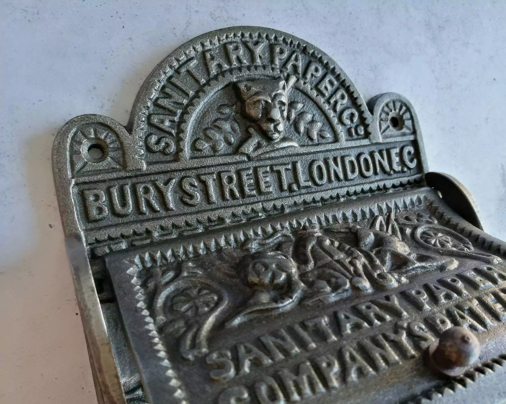 The Iron Bury Street Toilet Roll Holder