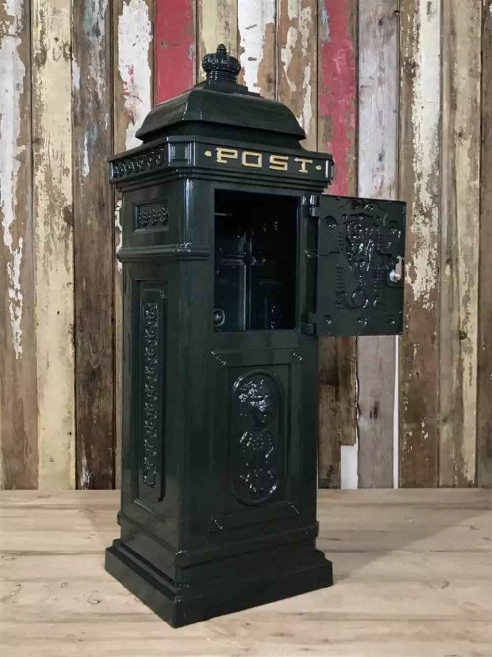 metal vintage mailbox