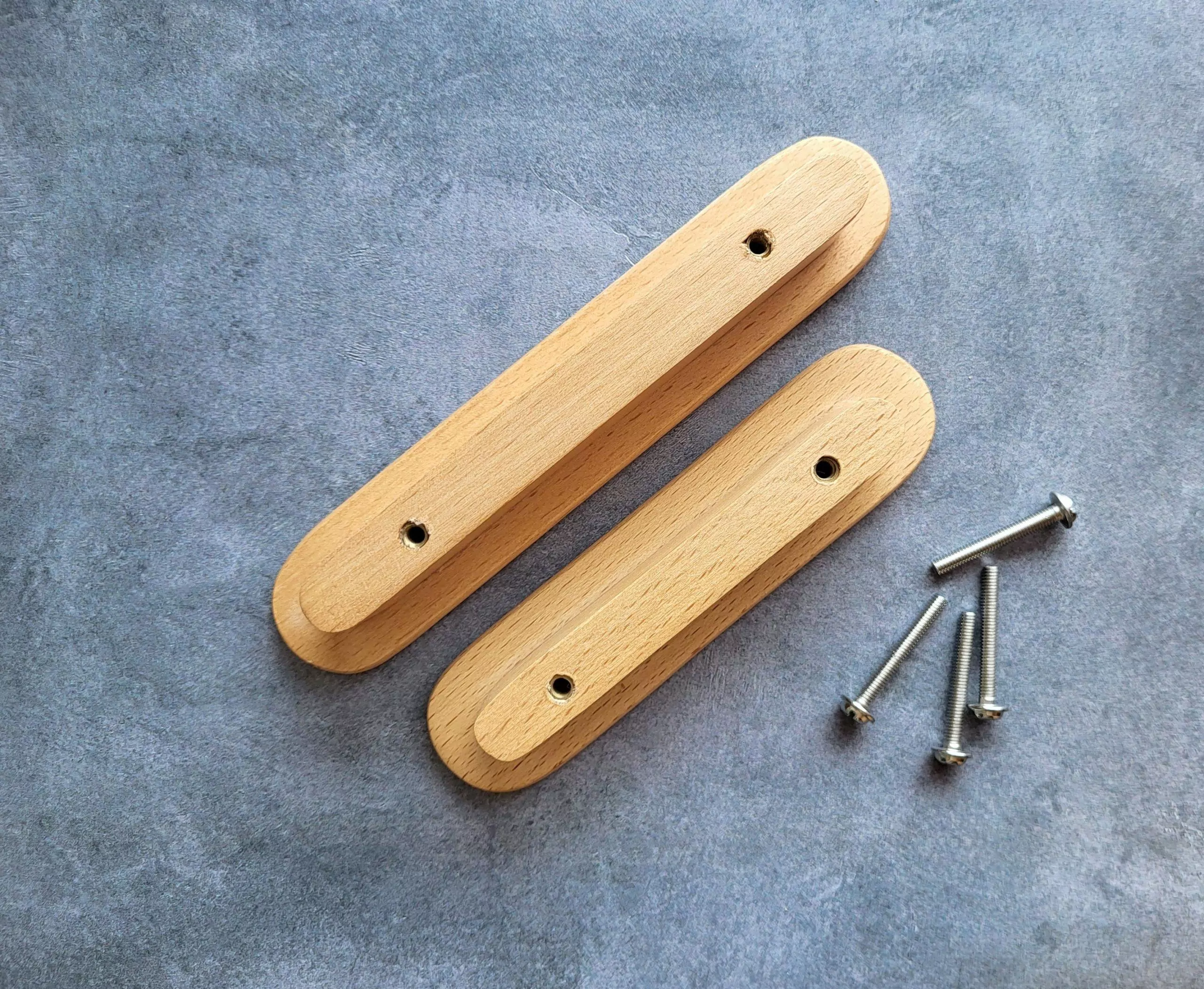 The Walnut Handle - Large