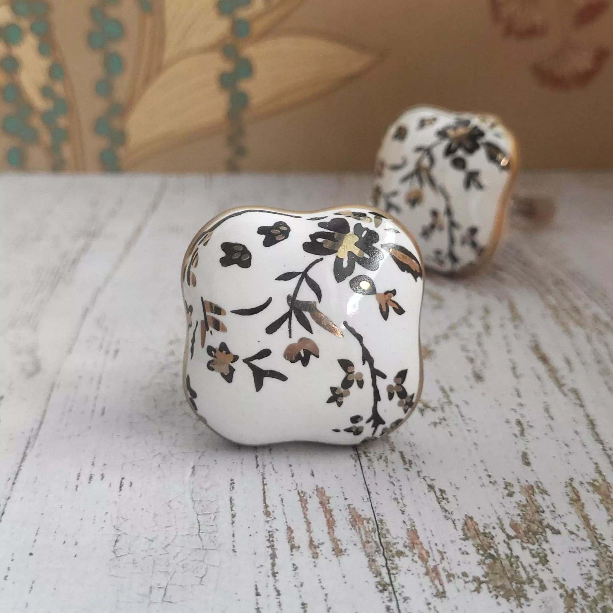 The Gilded Japan Japanese Orchid Flower Design Cabinet Knob