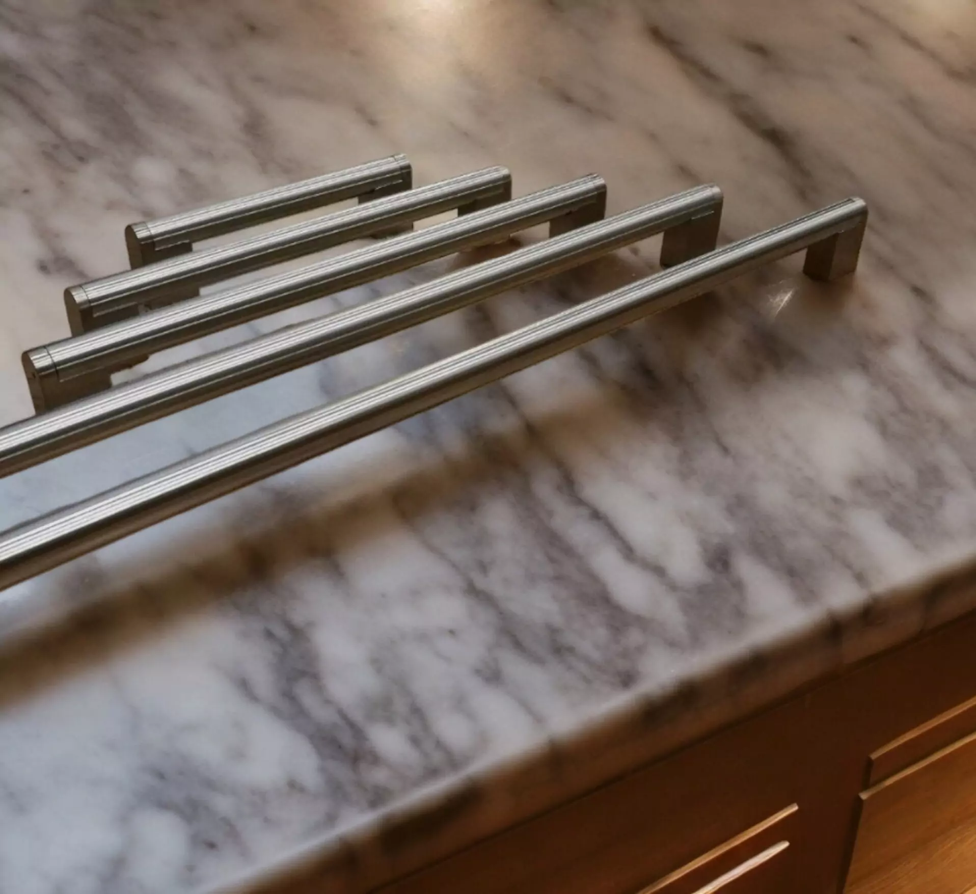 The Brushed Nickel Bar Handle - XL