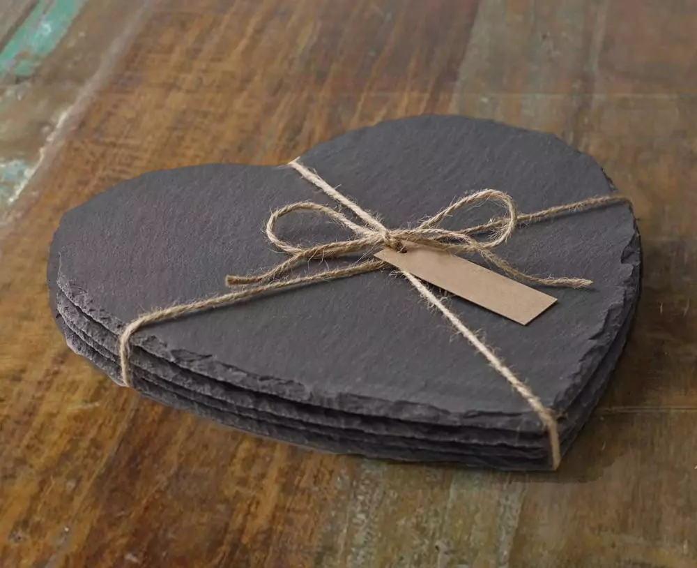 set-of-4-natural-slate-heart-shaped-place-mats-60527d43.jpgThe Slate Heart Place Mats & Coasters - Set of 8