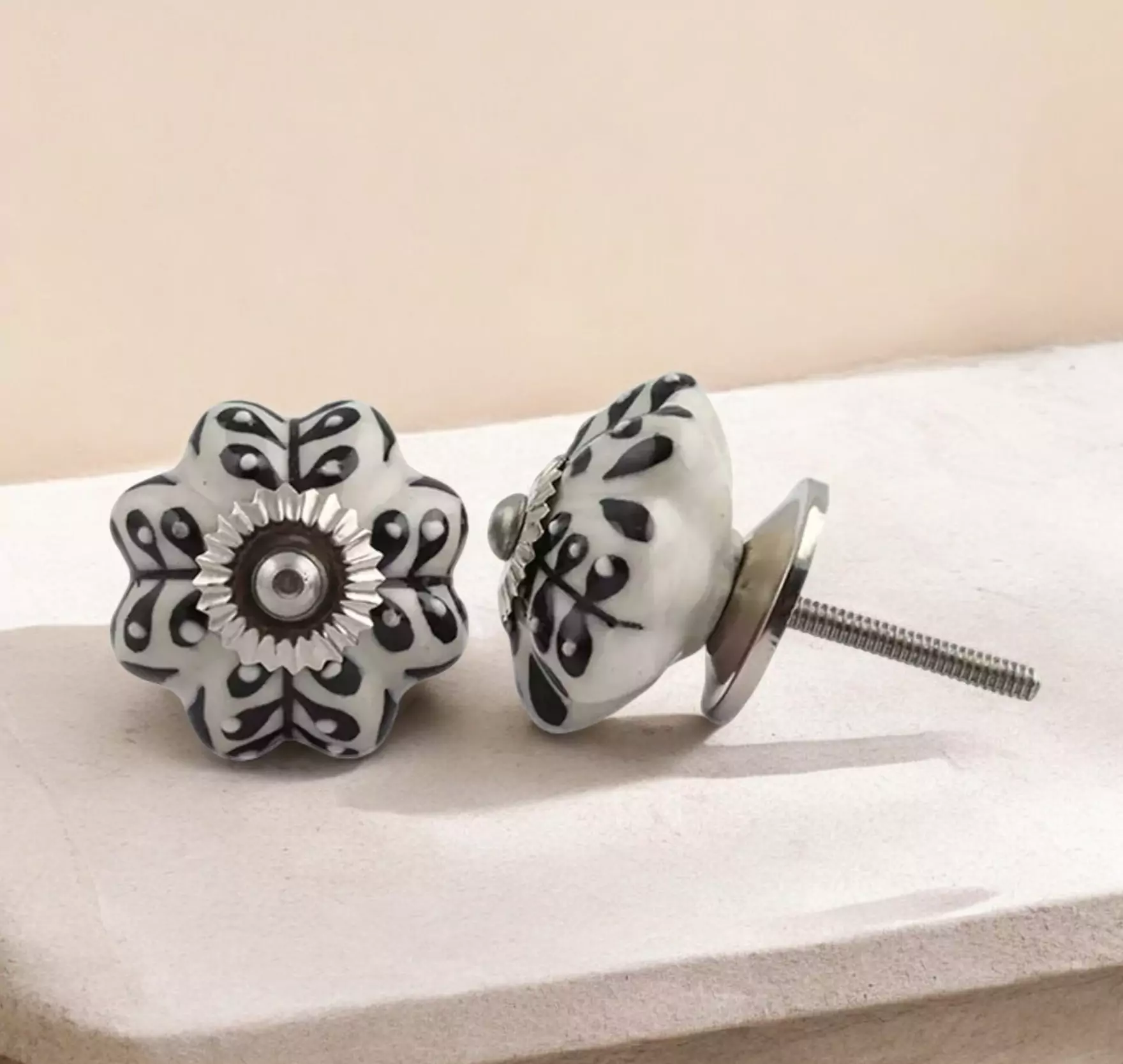 The Black Iris Flower Shaped Decorative Ceramic Door Knob