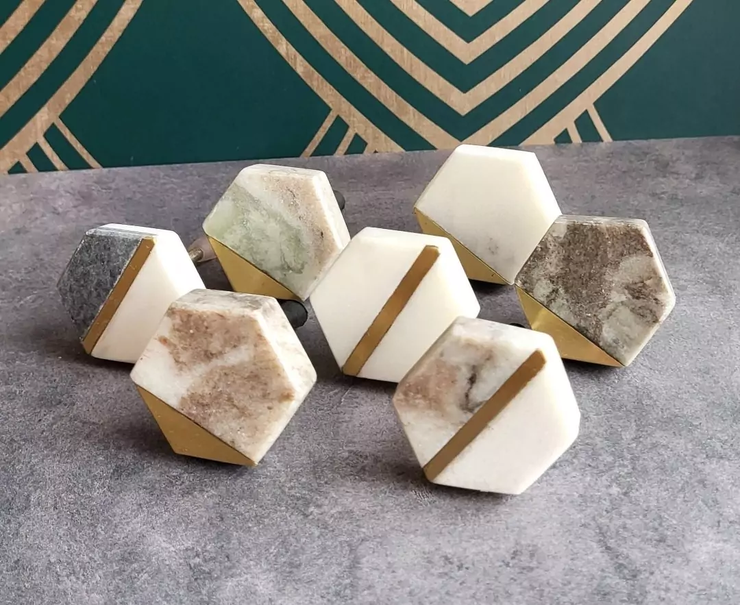 The Light & Dark Hex