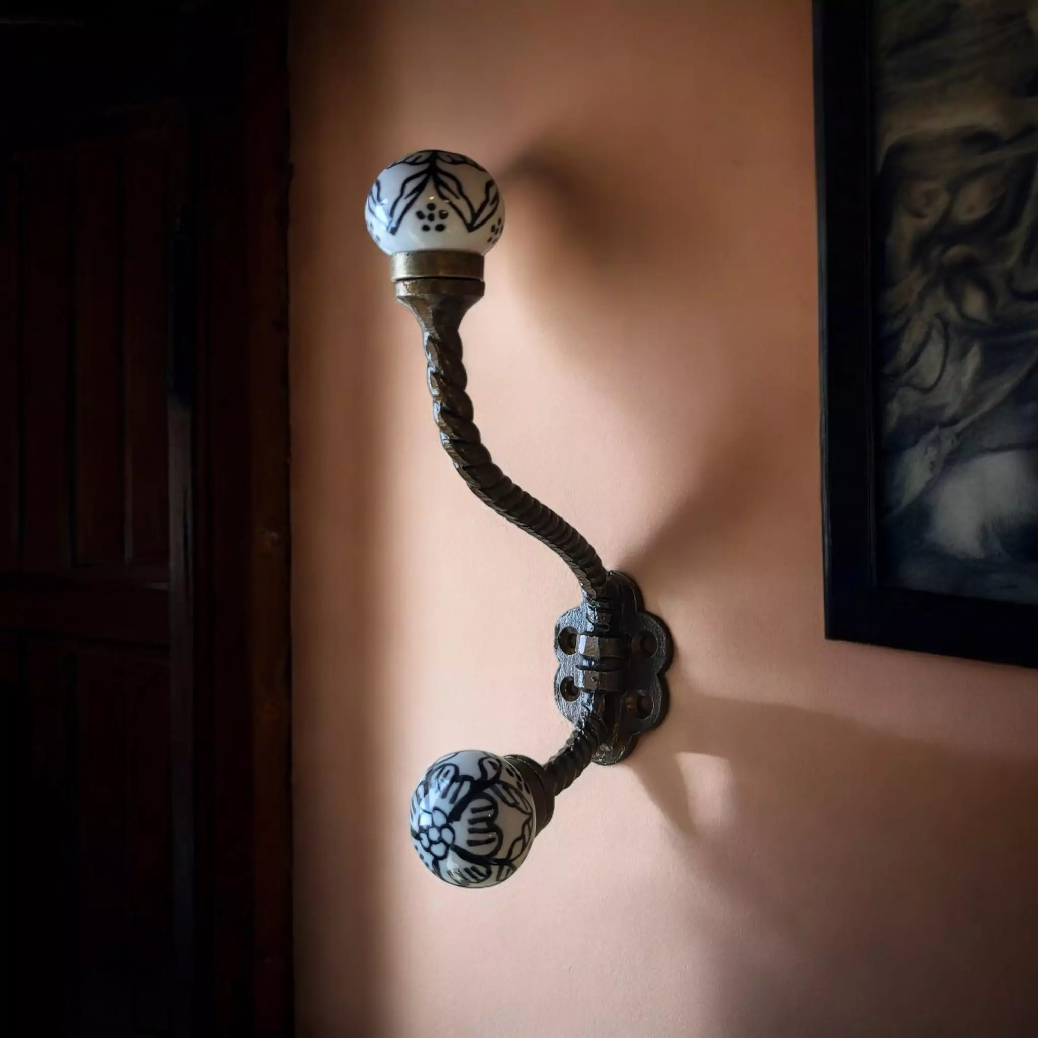 The Twisted Hook - Poppy