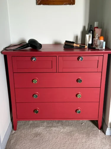 colourful-cabinet-knobs